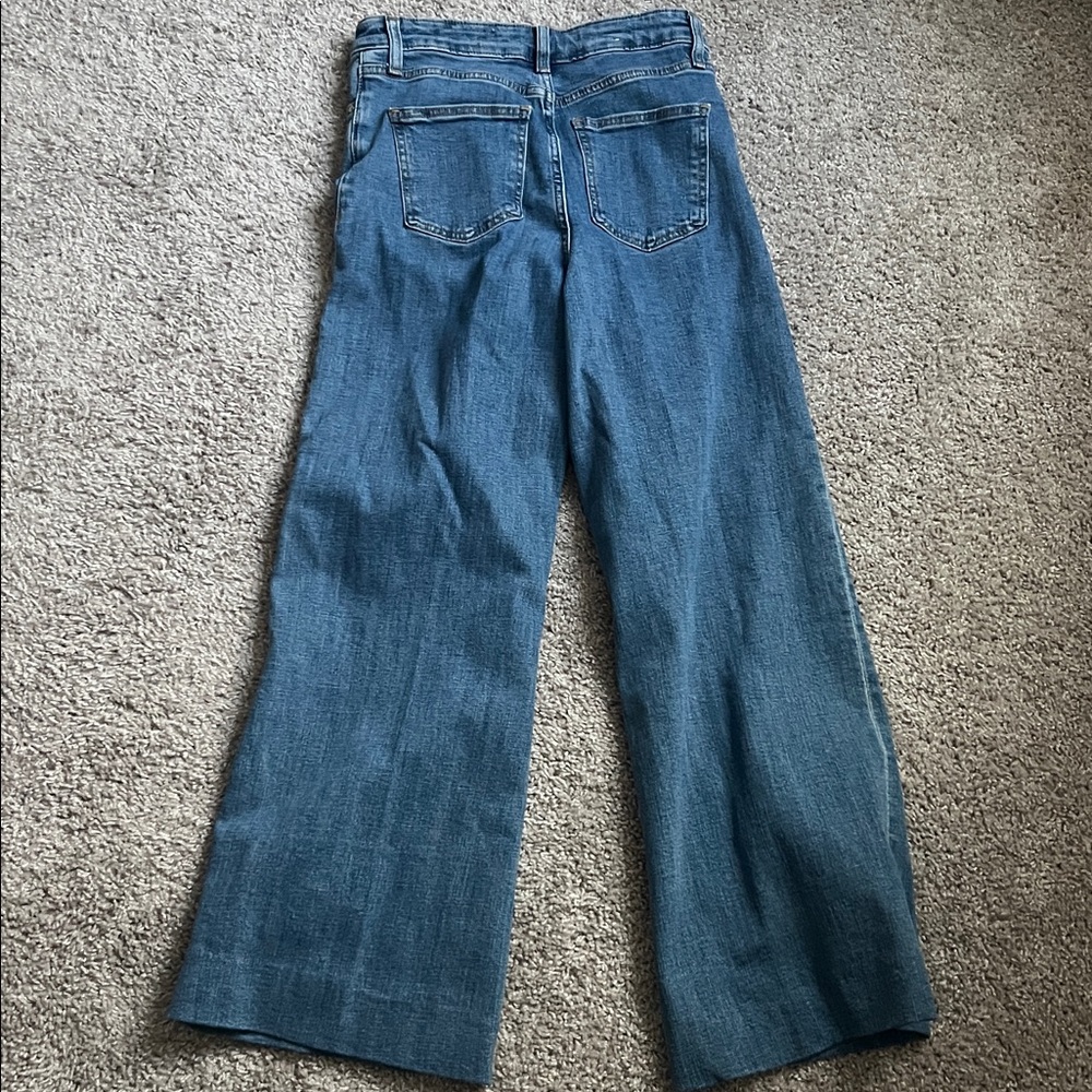New Zara High Waisted Jeans - Picture 5 of 5